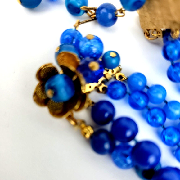 Vintage Blue Shades Bead Necklace 4 Strands Gold Tone Caps Graduated Round - Picture 7 of 12